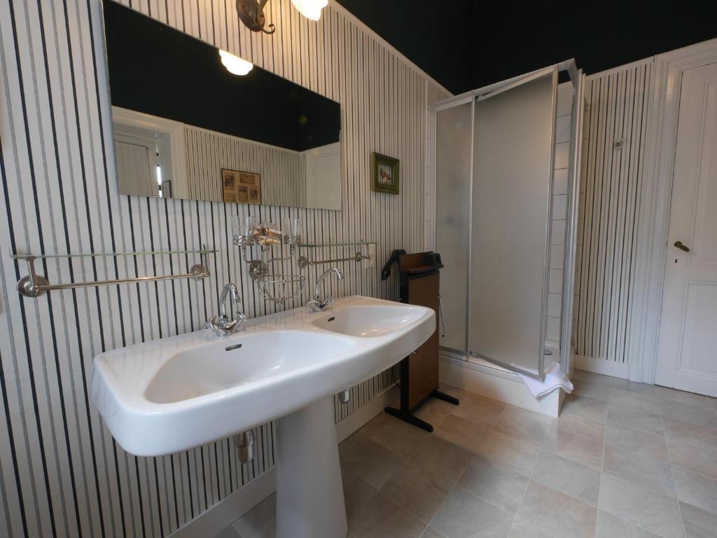 L'Etape Fagnarde - Bed, Breakfast & Sauna Spa Quarto foto